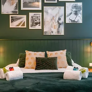 Huswell - Stylish In The Heart Of Apartamento